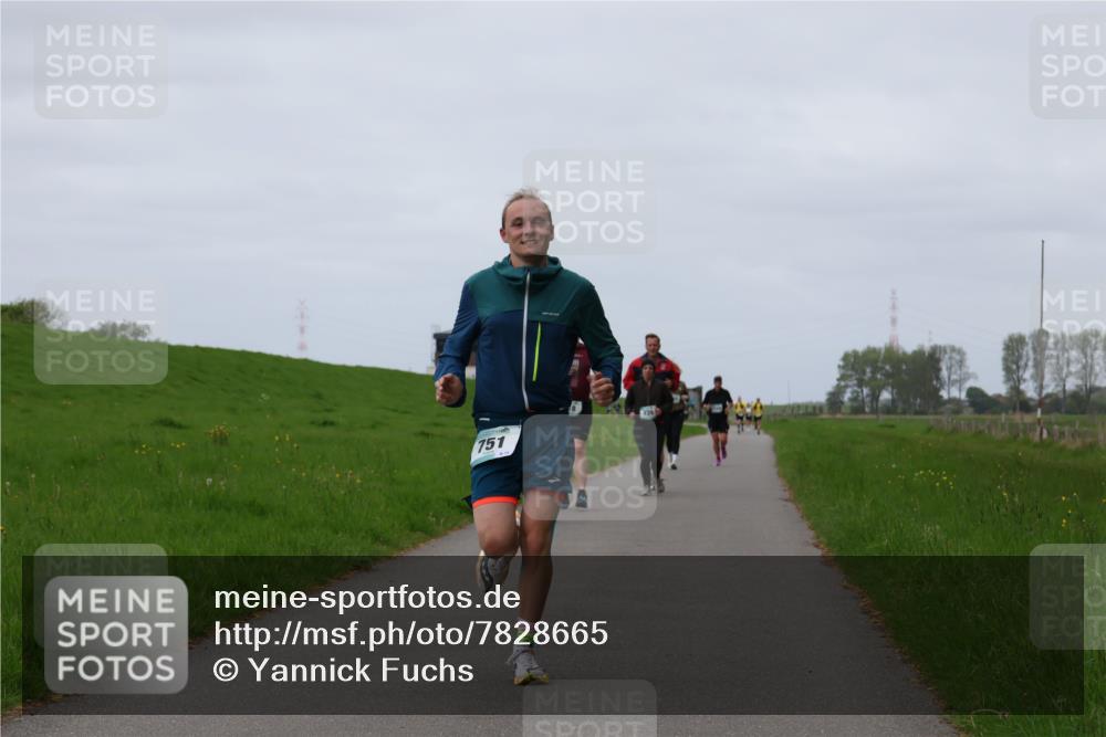 04.05.2025 - 8. Wedeler Halbmarathon Yannick Fuchs http://msf.ph/oto/7828665 04.05.2025 11:35:37 Laufen 751 meine-sportfotos.de