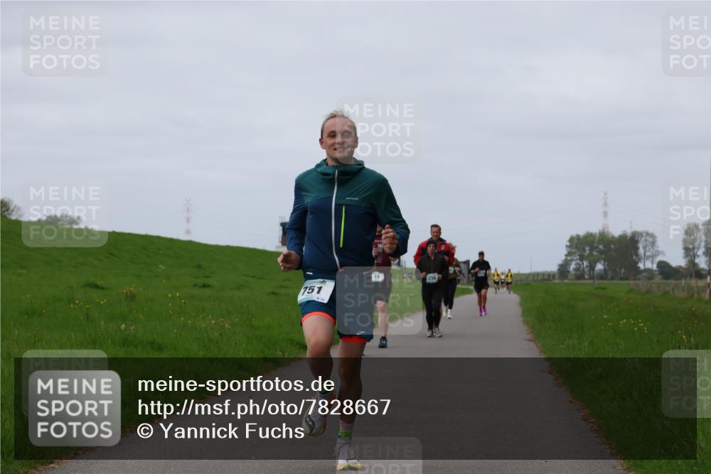 04.05.2025 - 8. Wedeler Halbmarathon Yannick Fuchs http://msf.ph/oto/7828667 04.05.2025 11:35:37 Laufen 751, 18 meine-sportfotos.de