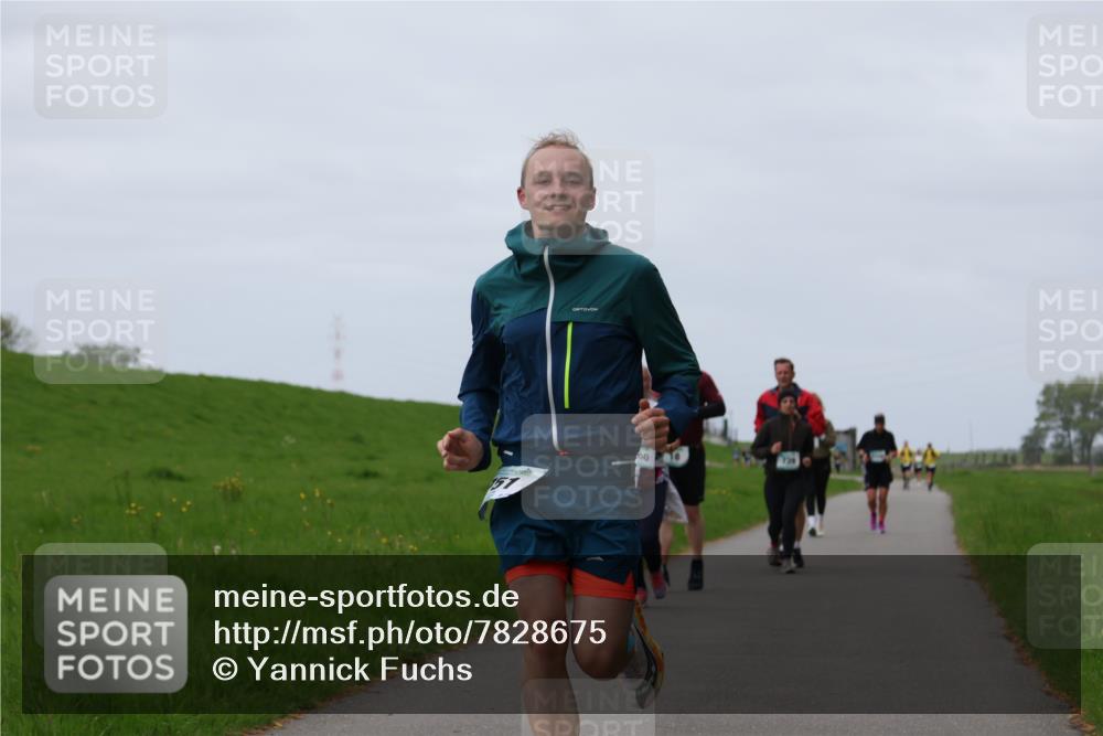 04.05.2025 - 8. Wedeler Halbmarathon Yannick Fuchs http://msf.ph/oto/7828675 04.05.2025 11:35:37 Laufen 09 meine-sportfotos.de