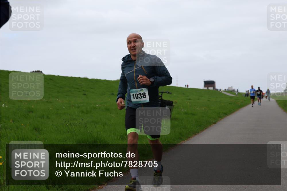 04.05.2025 - 8. Wedeler Halbmarathon Yannick Fuchs http://msf.ph/oto/7828705 04.05.2025 11:16:26 Laufen 1038 meine-sportfotos.de