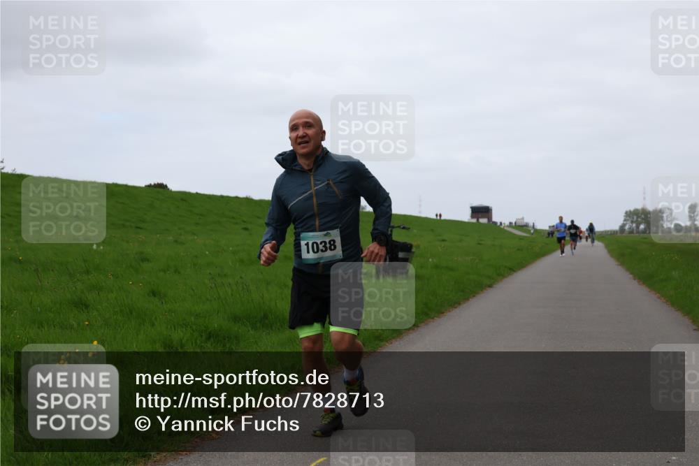 04.05.2025 - 8. Wedeler Halbmarathon Yannick Fuchs http://msf.ph/oto/7828713 04.05.2025 11:16:26 Laufen 1038 meine-sportfotos.de