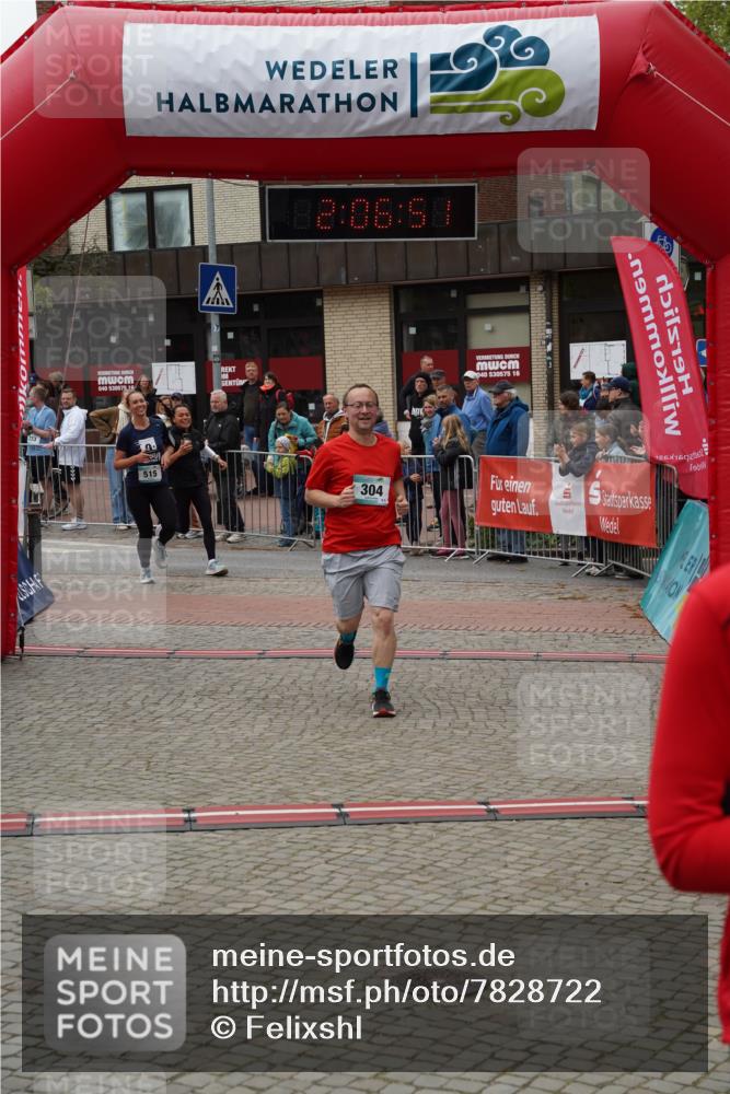 04.05.2025 - 8. Wedeler Halbmarathon Felixshl http://msf.ph/oto/7828722 04.05.2025 12:06:49 Ziel 304, 329, 333, 515, 976 meine-sportfotos.de