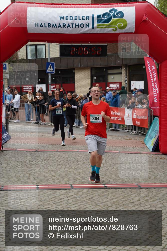 04.05.2025 - 8. Wedeler Halbmarathon Felixshl http://msf.ph/oto/7828763 04.05.2025 12:06:50 Ziel 304, 329, 333, 515, 976 meine-sportfotos.de
