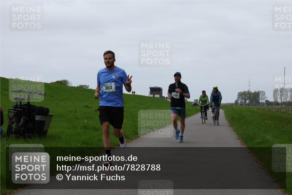 04.05.2025 - 8. Wedeler Halbmarathon Yannick Fuchs http://msf.ph/oto/7828788 04.05.2025 11:16:35 Laufen 303, 1181 meine-sportfotos.de
