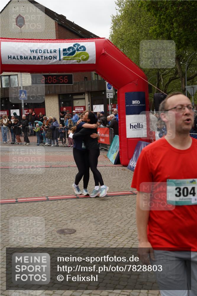 04.05.2025 - 8. Wedeler Halbmarathon Felixshl http://msf.ph/oto/7828803 04.05.2025 12:06:54 Ziel 304, 329, 515, 976 meine-sportfotos.de
