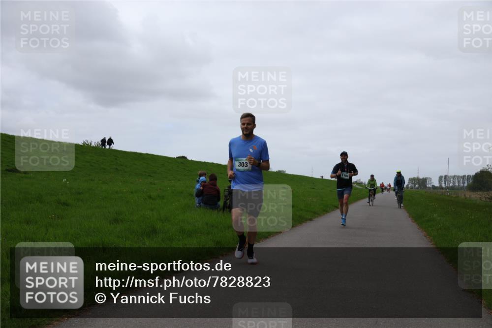 04.05.2025 - 8. Wedeler Halbmarathon Yannick Fuchs http://msf.ph/oto/7828823 04.05.2025 11:16:37 Laufen 303, 1181 meine-sportfotos.de