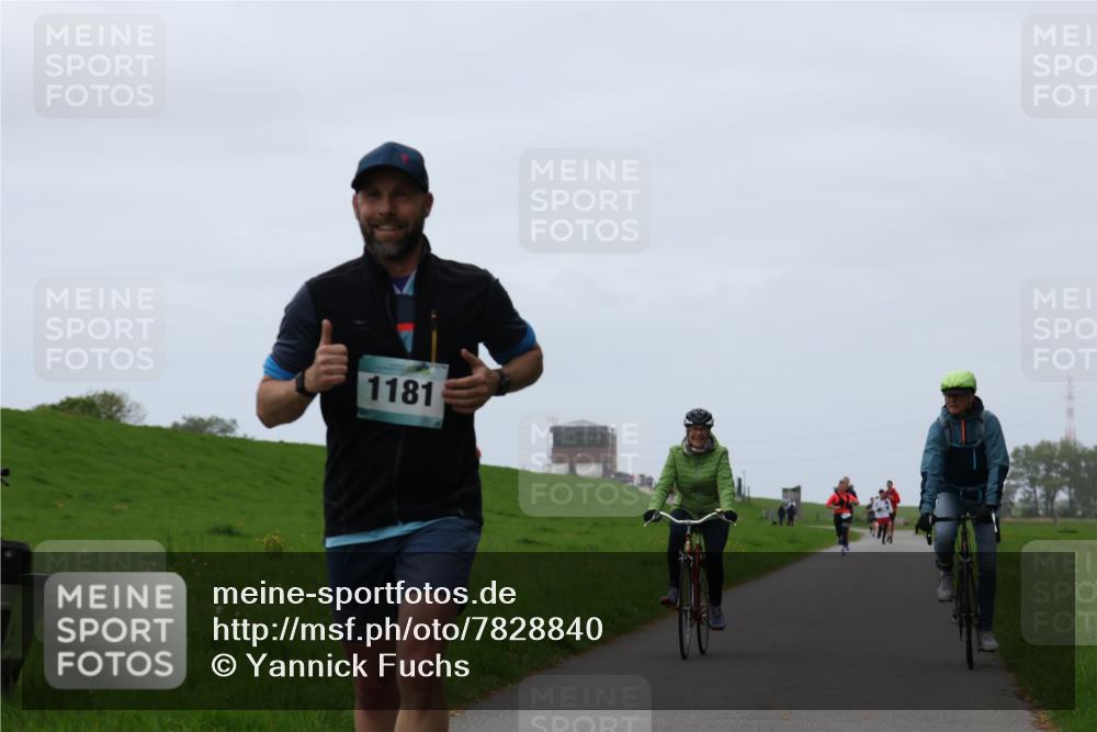 04.05.2025 - 8. Wedeler Halbmarathon Yannick Fuchs http://msf.ph/oto/7828840 04.05.2025 11:16:38 Laufen 1181 meine-sportfotos.de