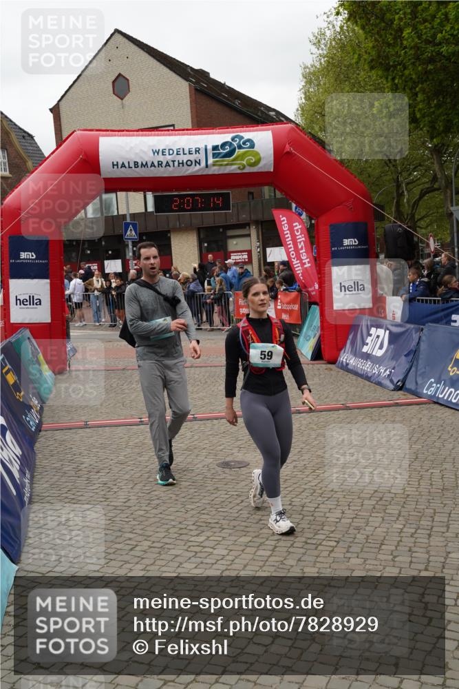04.05.2025 - 8. Wedeler Halbmarathon Felixshl http://msf.ph/oto/7828929 04.05.2025 12:07:12 Ziel 59, 117 meine-sportfotos.de