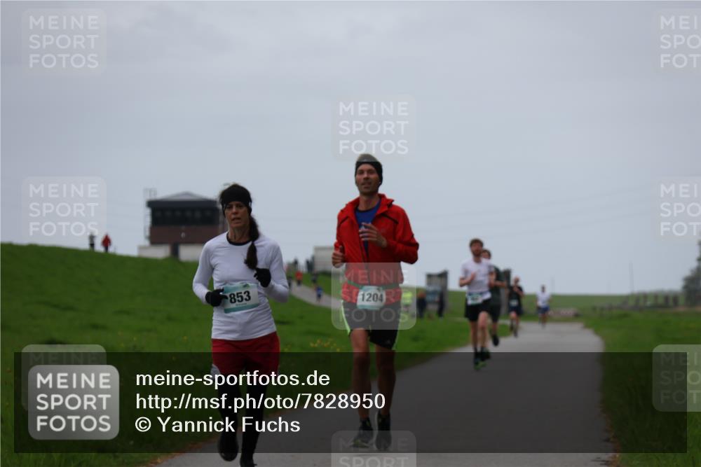 04.05.2025 - 8. Wedeler Halbmarathon Yannick Fuchs http://msf.ph/oto/7828950 04.05.2025 11:17:00 Laufen 853, 1204 meine-sportfotos.de