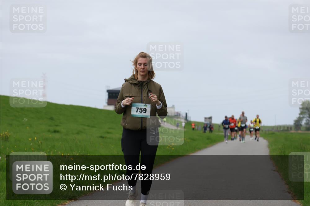 04.05.2025 - 8. Wedeler Halbmarathon Yannick Fuchs http://msf.ph/oto/7828959 04.05.2025 11:35:54 Laufen 759 meine-sportfotos.de