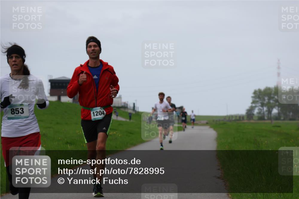 04.05.2025 - 8. Wedeler Halbmarathon Yannick Fuchs http://msf.ph/oto/7828995 04.05.2025 11:17:02 Laufen 853, 1204 meine-sportfotos.de