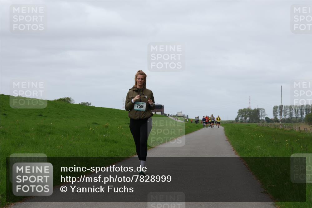 04.05.2025 - 8. Wedeler Halbmarathon Yannick Fuchs http://msf.ph/oto/7828999 04.05.2025 11:35:56 Laufen 759 meine-sportfotos.de