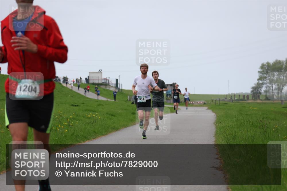 04.05.2025 - 8. Wedeler Halbmarathon Yannick Fuchs http://msf.ph/oto/7829000 04.05.2025 11:17:04 Laufen 1204, 957 meine-sportfotos.de