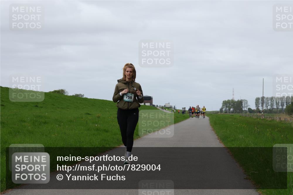 04.05.2025 - 8. Wedeler Halbmarathon Yannick Fuchs http://msf.ph/oto/7829004 04.05.2025 11:35:56 Laufen 759 meine-sportfotos.de