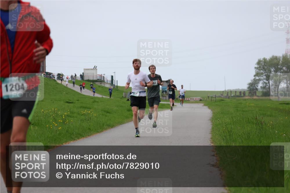 04.05.2025 - 8. Wedeler Halbmarathon Yannick Fuchs http://msf.ph/oto/7829010 04.05.2025 11:17:04 Laufen 1204, 5957, 62 meine-sportfotos.de