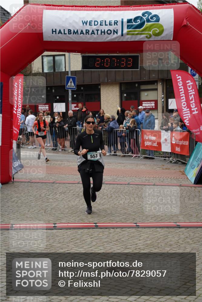 04.05.2025 - 8. Wedeler Halbmarathon Felixshl http://msf.ph/oto/7829057 04.05.2025 12:07:30 Ziel 171, 553, 915 meine-sportfotos.de