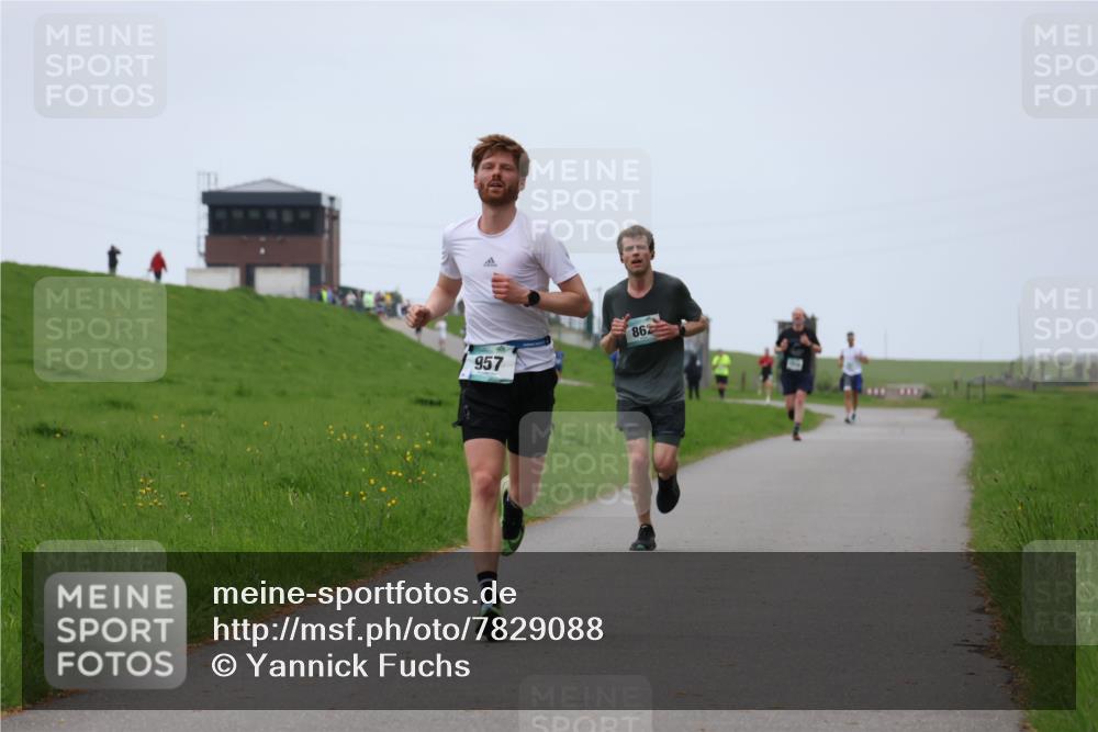 04.05.2025 - 8. Wedeler Halbmarathon Yannick Fuchs http://msf.ph/oto/7829088 04.05.2025 11:17:08 Laufen 957, 862 meine-sportfotos.de