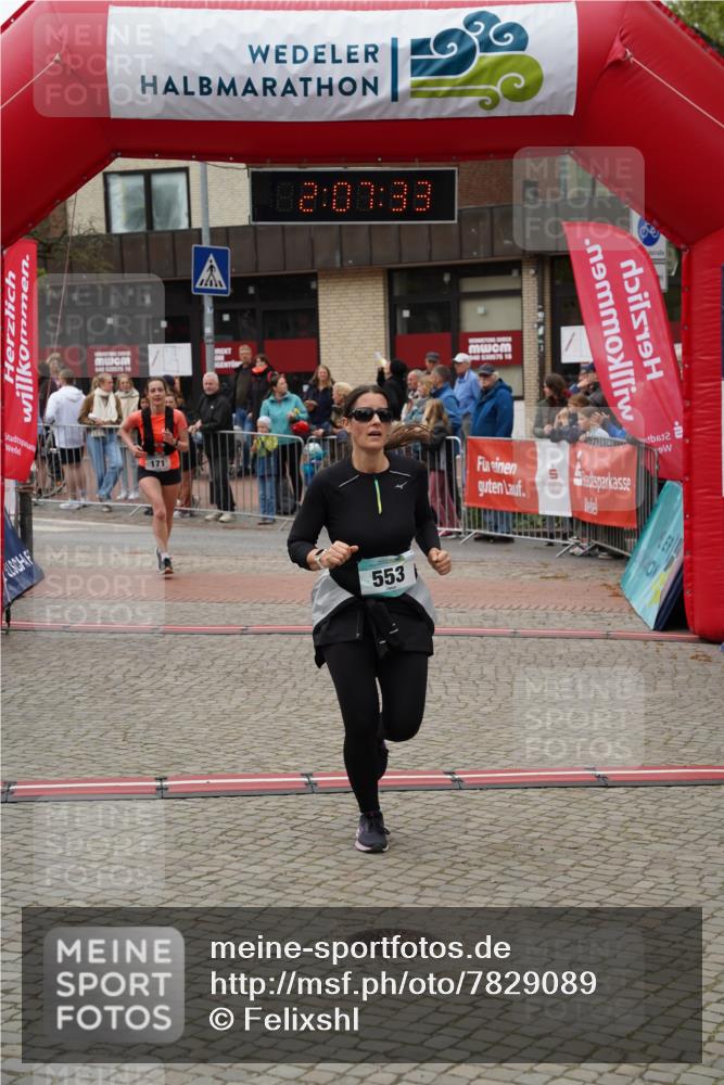 04.05.2025 - 8. Wedeler Halbmarathon Felixshl http://msf.ph/oto/7829089 04.05.2025 12:07:31 Ziel 171, 553, 915 meine-sportfotos.de
