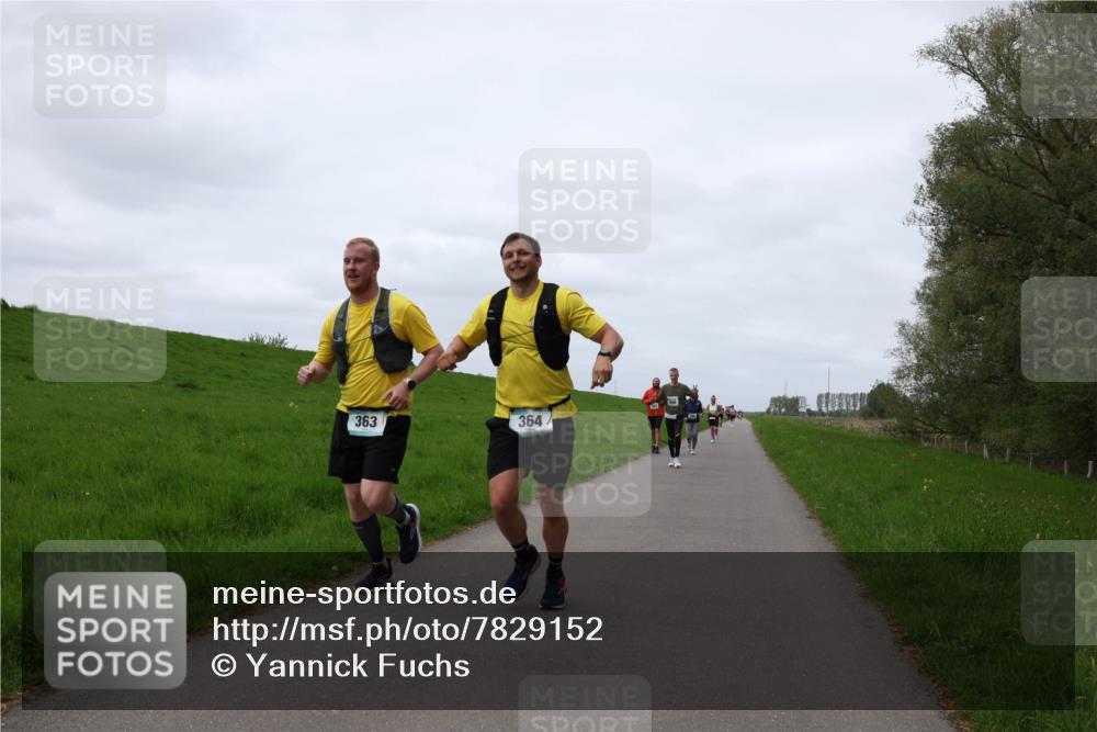 04.05.2025 - 8. Wedeler Halbmarathon Yannick Fuchs http://msf.ph/oto/7829152 04.05.2025 11:36:23 Laufen 363, 364 meine-sportfotos.de