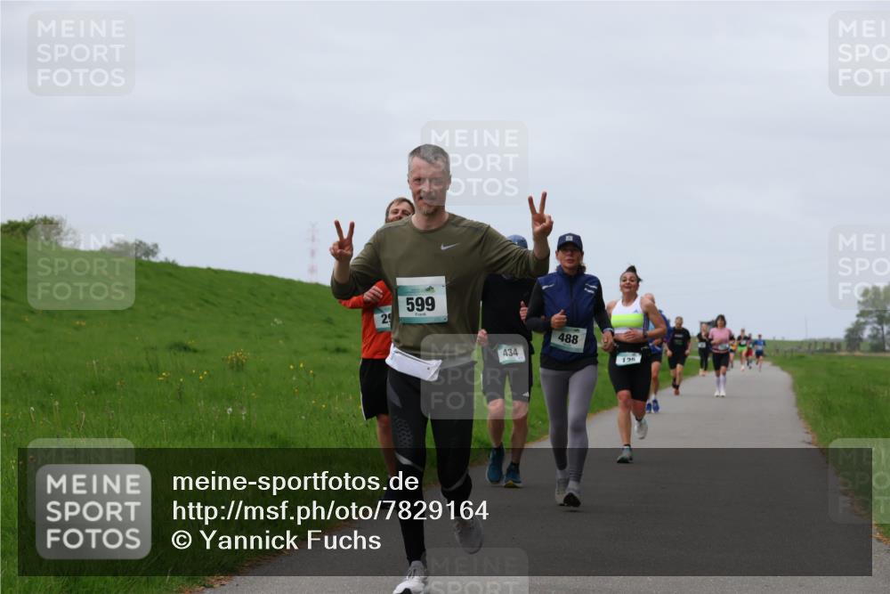 04.05.2025 - 8. Wedeler Halbmarathon Yannick Fuchs http://msf.ph/oto/7829164 04.05.2025 11:36:24 Laufen 29, 599, 434, 488, 195 meine-sportfotos.de