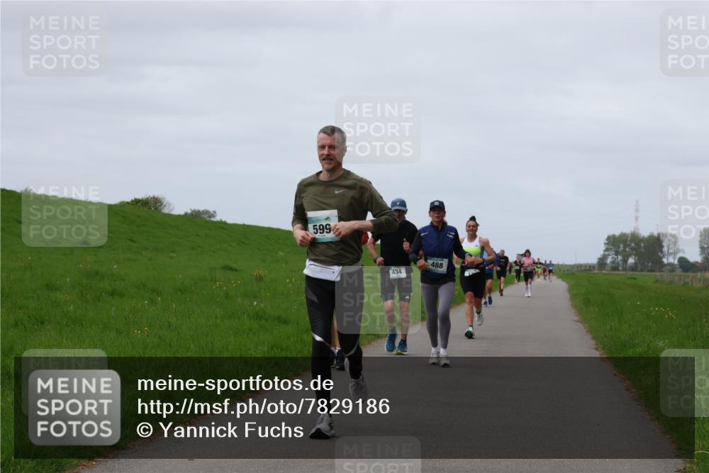 04.05.2025 - 8. Wedeler Halbmarathon Yannick Fuchs http://msf.ph/oto/7829186 04.05.2025 11:36:25 Laufen 599, 434, 488 meine-sportfotos.de