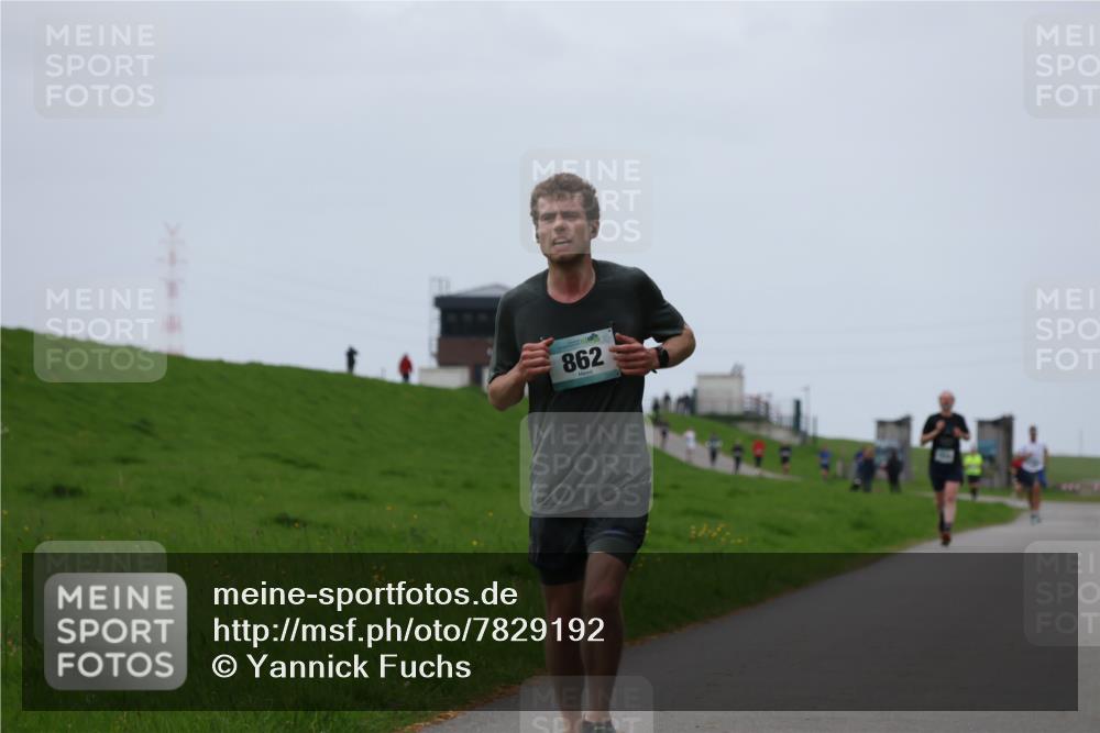 04.05.2025 - 8. Wedeler Halbmarathon Yannick Fuchs http://msf.ph/oto/7829192 04.05.2025 11:17:13 Laufen 862 meine-sportfotos.de