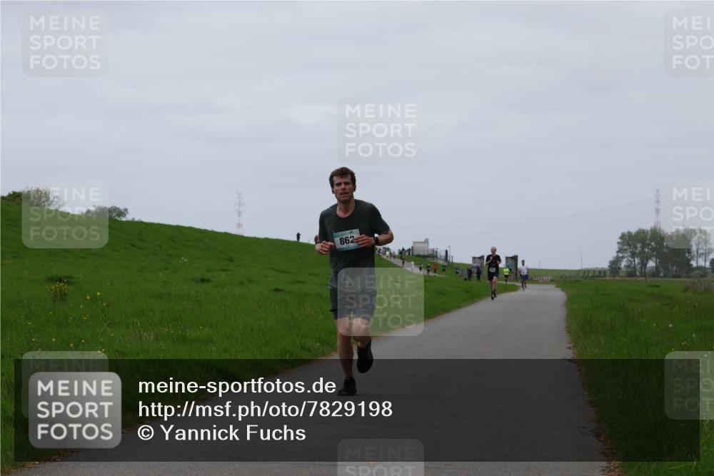 04.05.2025 - 8. Wedeler Halbmarathon Yannick Fuchs http://msf.ph/oto/7829198 04.05.2025 11:17:14 Laufen 862 meine-sportfotos.de