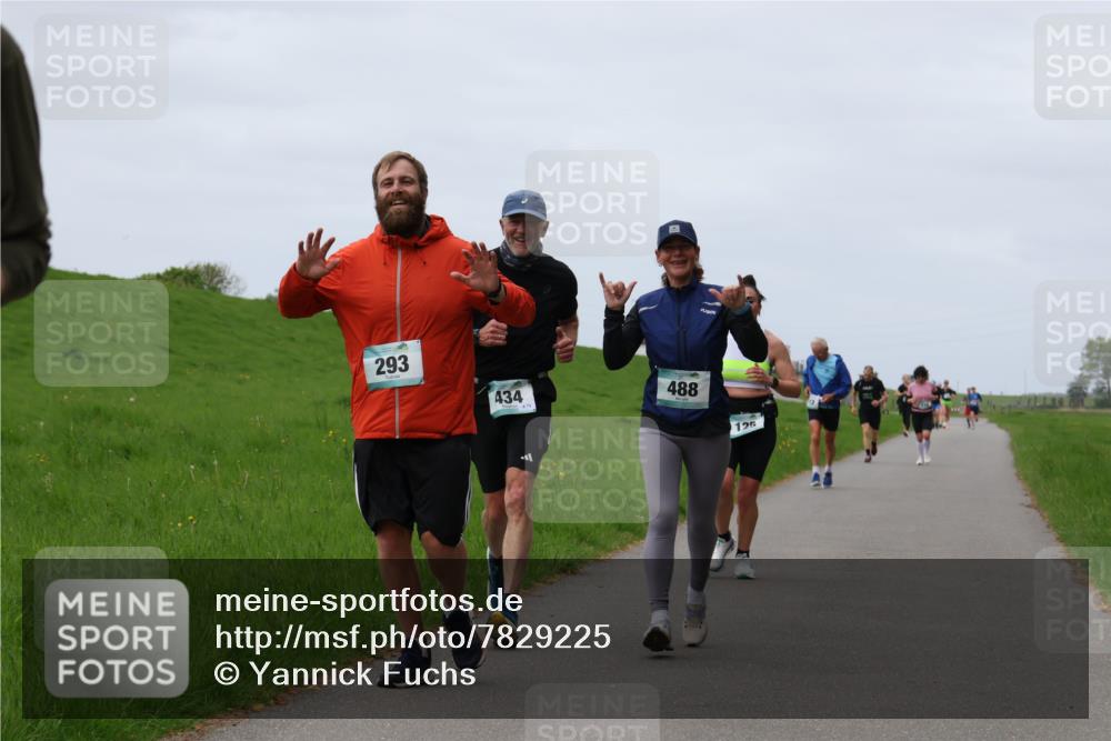 04.05.2025 - 8. Wedeler Halbmarathon Yannick Fuchs http://msf.ph/oto/7829225 04.05.2025 11:36:27 Laufen 293, 434, 12, 488, 125 meine-sportfotos.de