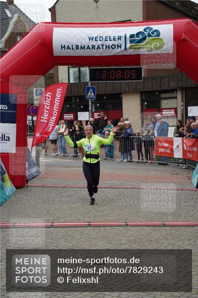 04.05.2025 - 8. Wedeler Halbmarathon Felixshl http://msf.ph/oto/7829243 04.05.2025 12:08:03 Ziel 17 meine-sportfotos.de