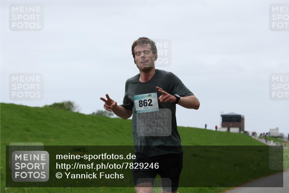04.05.2025 - 8. Wedeler Halbmarathon Yannick Fuchs http://msf.ph/oto/7829246 04.05.2025 11:17:16 Laufen 862 meine-sportfotos.de