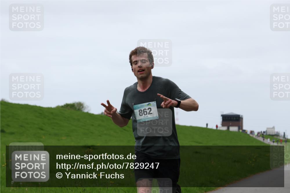 04.05.2025 - 8. Wedeler Halbmarathon Yannick Fuchs http://msf.ph/oto/7829247 04.05.2025 11:17:16 Laufen 862 meine-sportfotos.de
