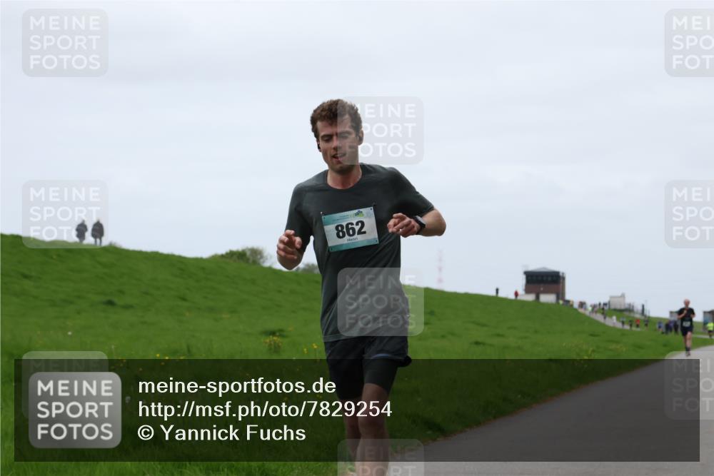 04.05.2025 - 8. Wedeler Halbmarathon Yannick Fuchs http://msf.ph/oto/7829254 04.05.2025 11:17:16 Laufen 862 meine-sportfotos.de