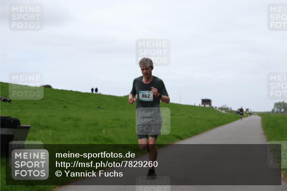 04.05.2025 - 8. Wedeler Halbmarathon Yannick Fuchs http://msf.ph/oto/7829260 04.05.2025 11:17:16 Laufen 862 meine-sportfotos.de