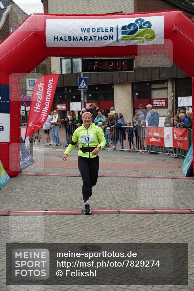 04.05.2025 - 8. Wedeler Halbmarathon Felixshl http://msf.ph/oto/7829274 04.05.2025 12:08:04 Ziel 17 meine-sportfotos.de