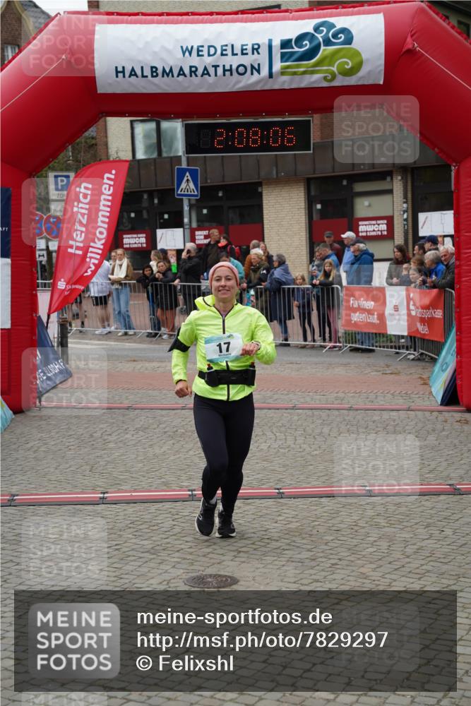 04.05.2025 - 8. Wedeler Halbmarathon Felixshl http://msf.ph/oto/7829297 04.05.2025 12:08:04 Ziel 17 meine-sportfotos.de