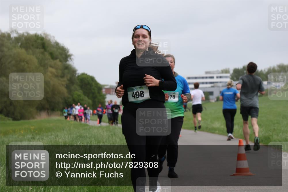 04.05.2025 - 8. Wedeler Halbmarathon Yannick Fuchs http://msf.ph/oto/7829308 04.05.2025 11:17:29 Laufen 498, 78 meine-sportfotos.de