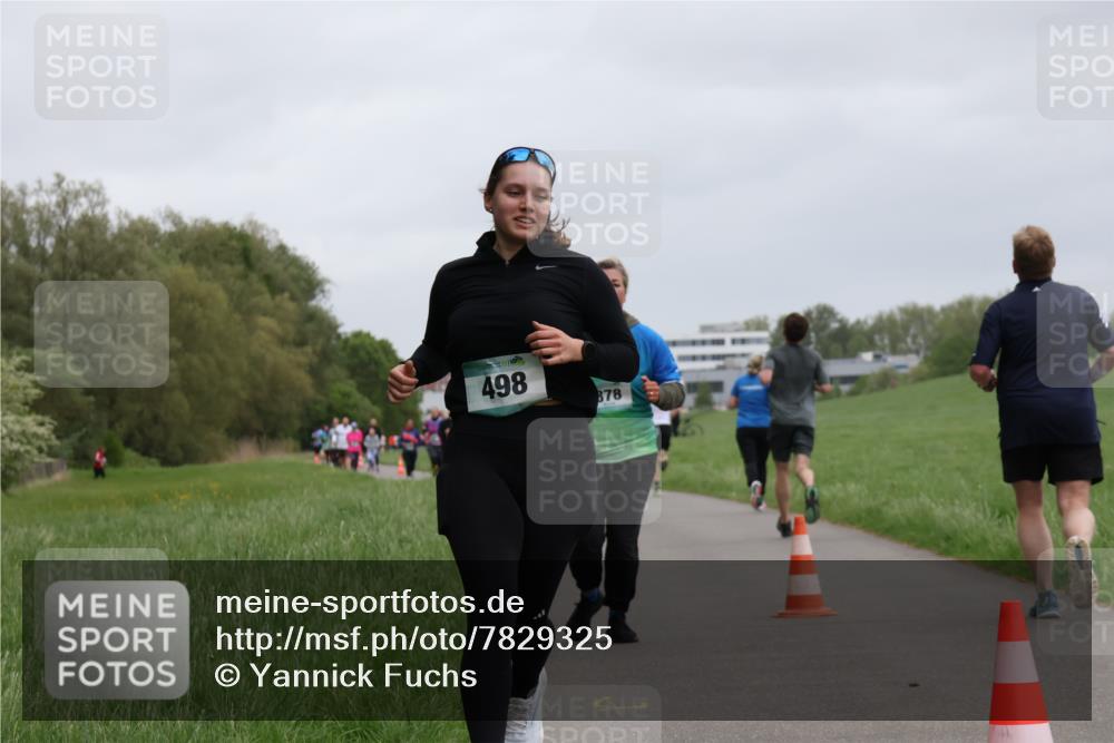 04.05.2025 - 8. Wedeler Halbmarathon Yannick Fuchs http://msf.ph/oto/7829325 04.05.2025 11:17:29 Laufen 498, 878 meine-sportfotos.de