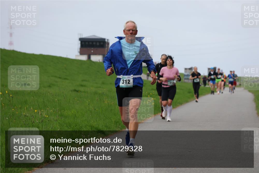 04.05.2025 - 8. Wedeler Halbmarathon Yannick Fuchs http://msf.ph/oto/7829328 04.05.2025 11:36:32 Laufen 312, 710 meine-sportfotos.de