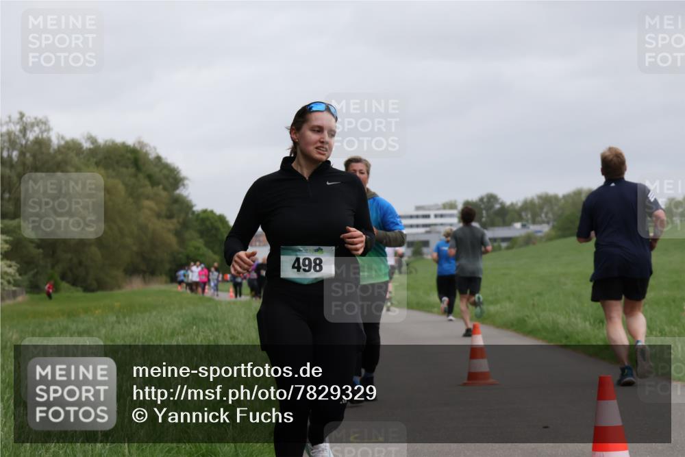 04.05.2025 - 8. Wedeler Halbmarathon Yannick Fuchs http://msf.ph/oto/7829329 04.05.2025 11:17:30 Laufen 498 meine-sportfotos.de