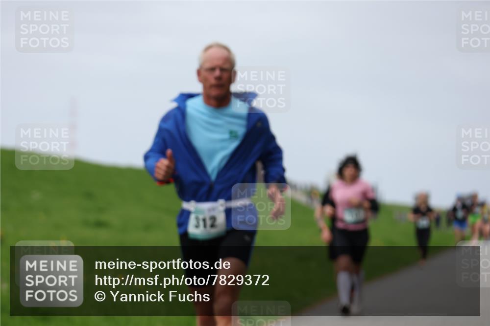 04.05.2025 - 8. Wedeler Halbmarathon Yannick Fuchs http://msf.ph/oto/7829372 04.05.2025 11:36:34 Laufen 312 meine-sportfotos.de