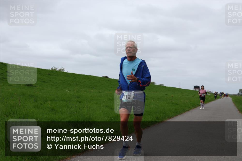 04.05.2025 - 8. Wedeler Halbmarathon Yannick Fuchs http://msf.ph/oto/7829424 04.05.2025 11:36:38 Laufen 16, 312 meine-sportfotos.de