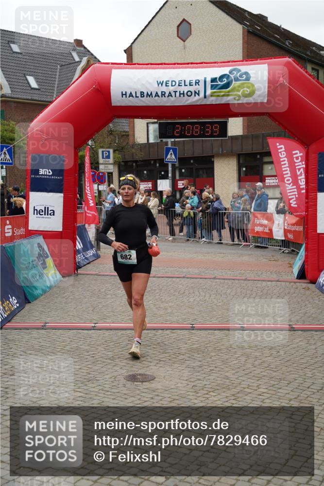 04.05.2025 - 8. Wedeler Halbmarathon Felixshl http://msf.ph/oto/7829466 04.05.2025 12:08:37 Ziel 93, 682 meine-sportfotos.de