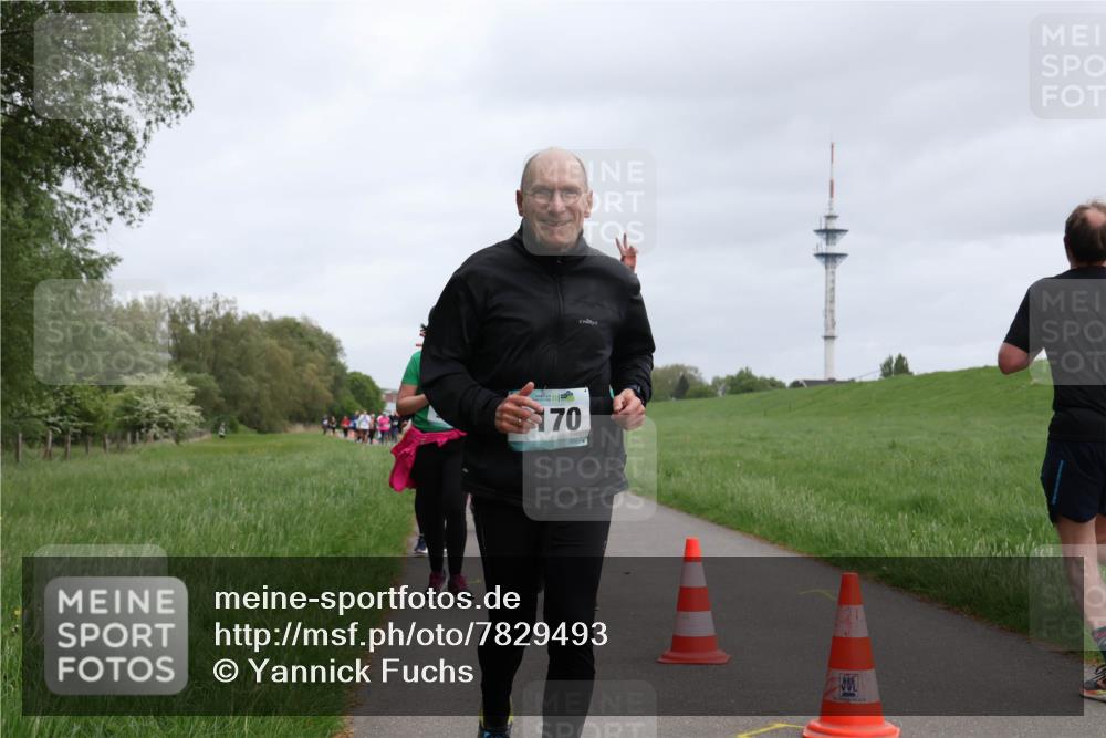 04.05.2025 - 8. Wedeler Halbmarathon Yannick Fuchs http://msf.ph/oto/7829493 04.05.2025 11:17:42 Laufen 170 meine-sportfotos.de