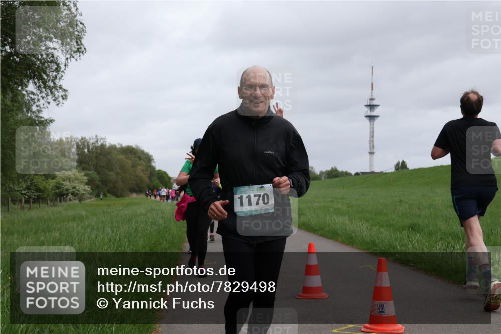 04.05.2025 - 8. Wedeler Halbmarathon Yannick Fuchs http://msf.ph/oto/7829498 04.05.2025 11:17:43 Laufen 1170 meine-sportfotos.de