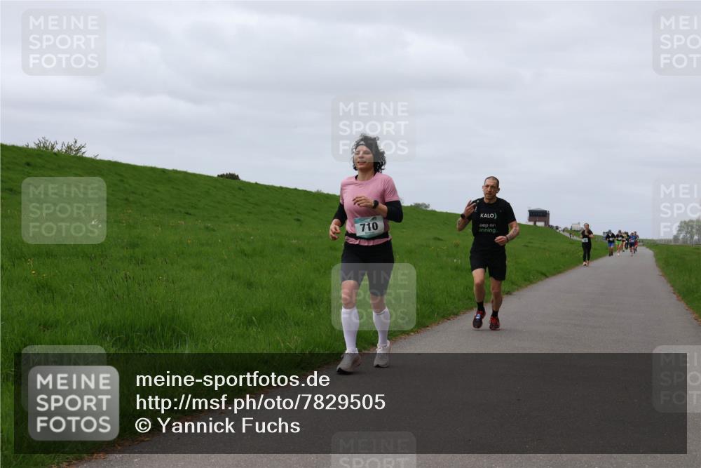 04.05.2025 - 8. Wedeler Halbmarathon Yannick Fuchs http://msf.ph/oto/7829505 04.05.2025 11:36:42 Laufen 710 meine-sportfotos.de