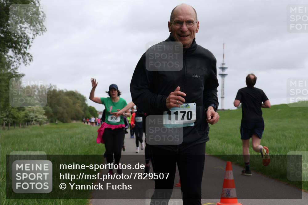 04.05.2025 - 8. Wedeler Halbmarathon Yannick Fuchs http://msf.ph/oto/7829507 04.05.2025 11:17:43 Laufen 916, 1413, 1170 meine-sportfotos.de