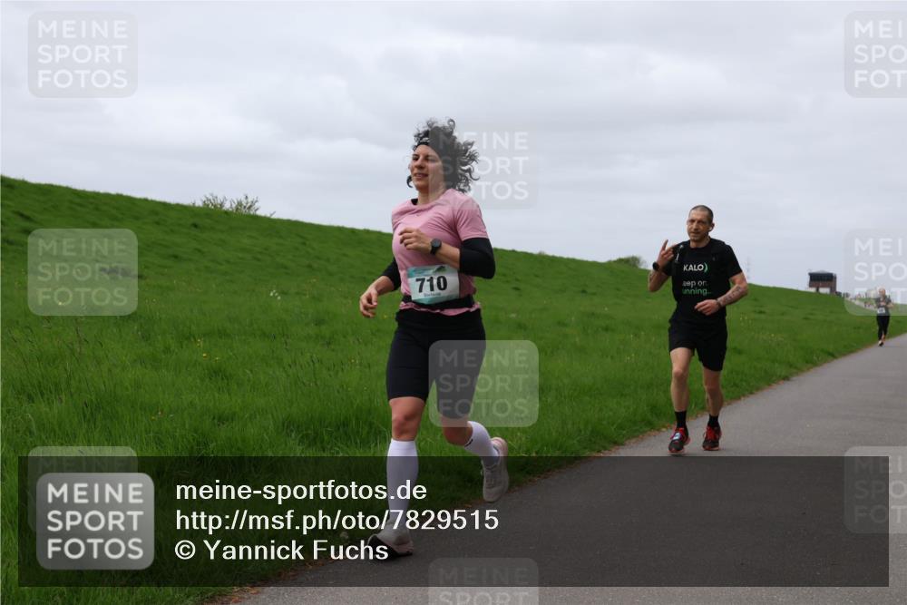 04.05.2025 - 8. Wedeler Halbmarathon Yannick Fuchs http://msf.ph/oto/7829515 04.05.2025 11:36:43 Laufen 710 meine-sportfotos.de