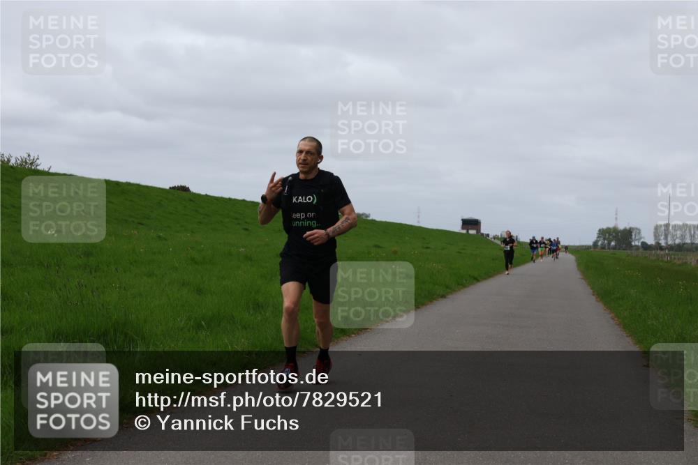 04.05.2025 - 8. Wedeler Halbmarathon Yannick Fuchs http://msf.ph/oto/7829521 04.05.2025 11:36:44 Laufen  meine-sportfotos.de