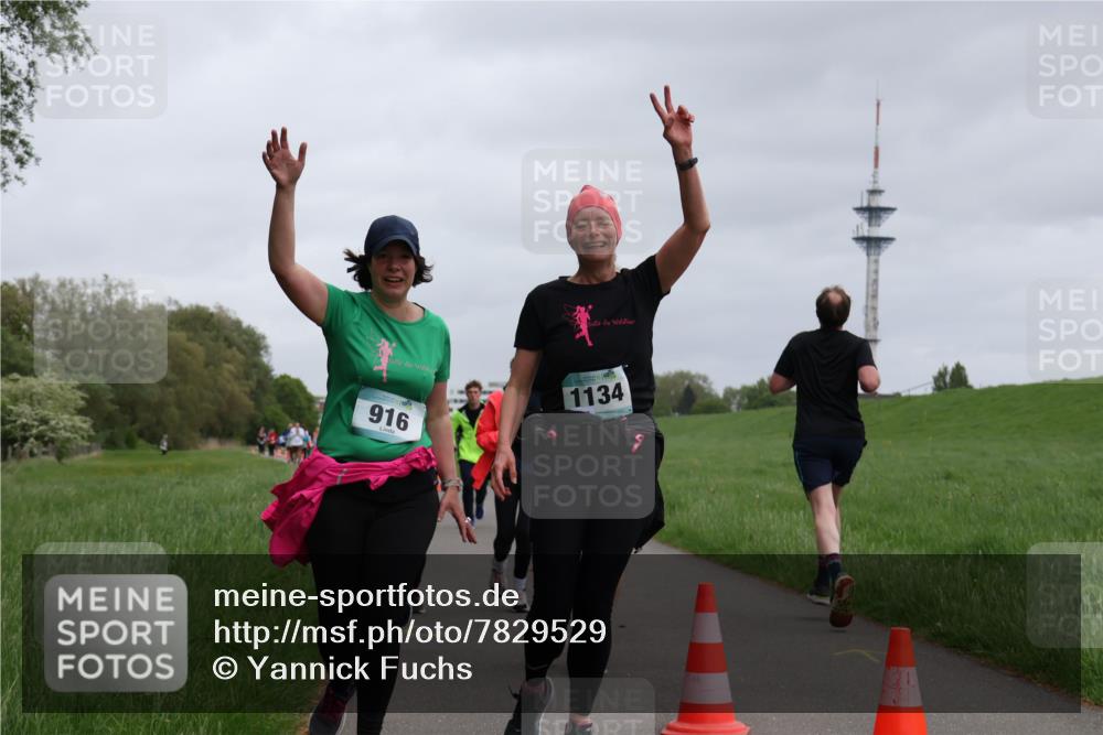04.05.2025 - 8. Wedeler Halbmarathon Yannick Fuchs http://msf.ph/oto/7829529 04.05.2025 11:17:44 Laufen 1134, 916 meine-sportfotos.de