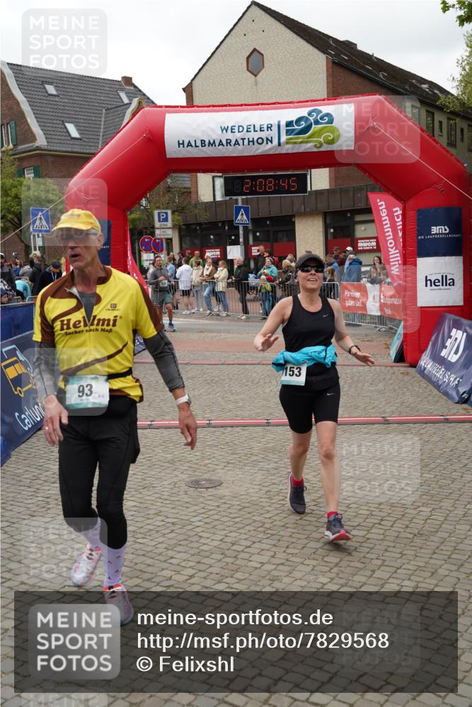 04.05.2025 - 8. Wedeler Halbmarathon Felixshl http://msf.ph/oto/7829568 04.05.2025 12:08:43 Ziel 93, 335, 1153 meine-sportfotos.de